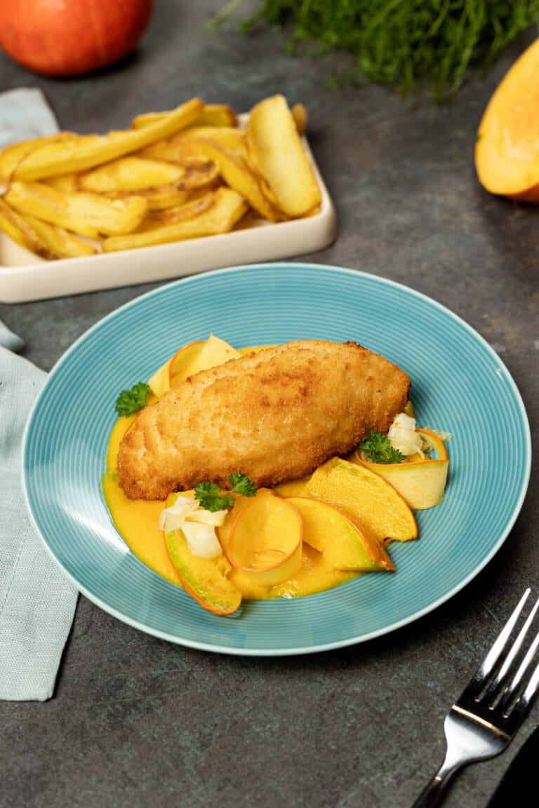 devolay on pumpkin puree served with scoops